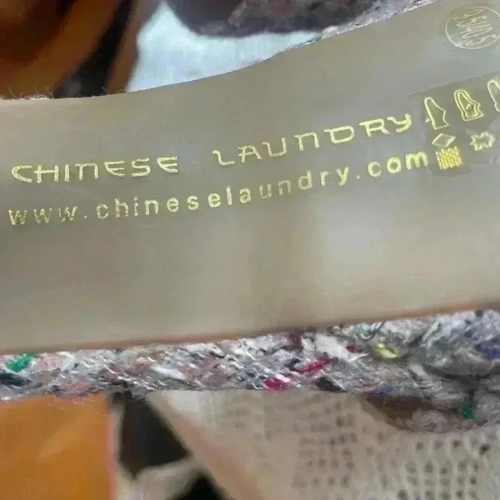 CHINESE LAUNDRY Avenue Tweed Sky High - chunky plaid platform shoe - size 9.5